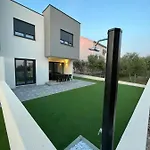 Vila Doli *