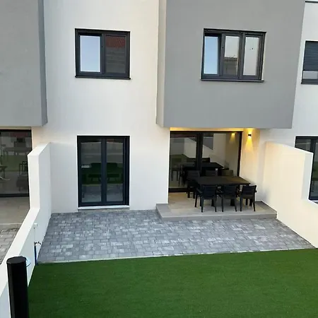 Doli Villa Vrsi